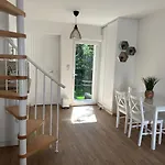 Maison De Ville Avec Jardin